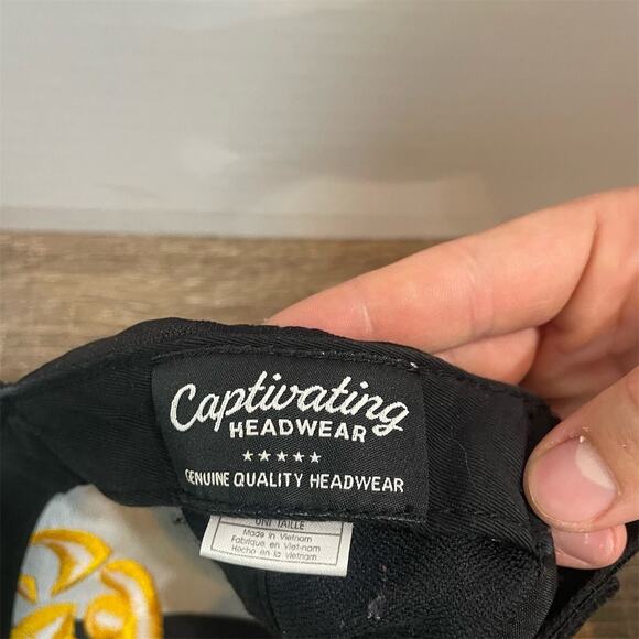 Iowa Hawkeyes Unisex Black Flex Fit Cap One Size Team Spirit - Picture 6 of 7